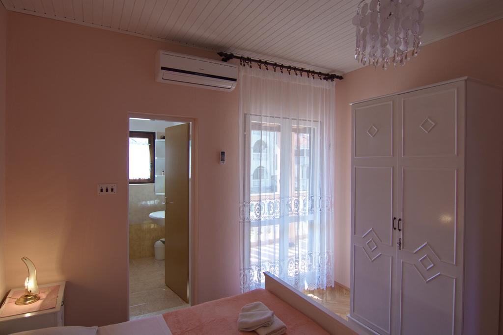 Apartment And Rooms Toka Задар Екстериор снимка