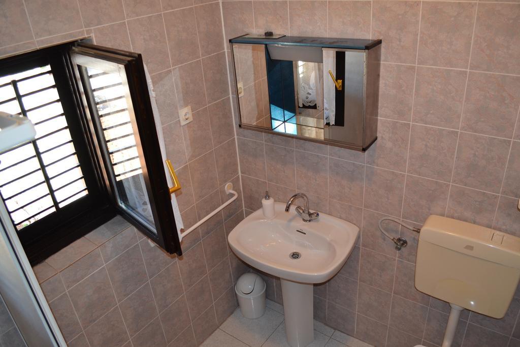 Apartment And Rooms Toka Задар Стая снимка