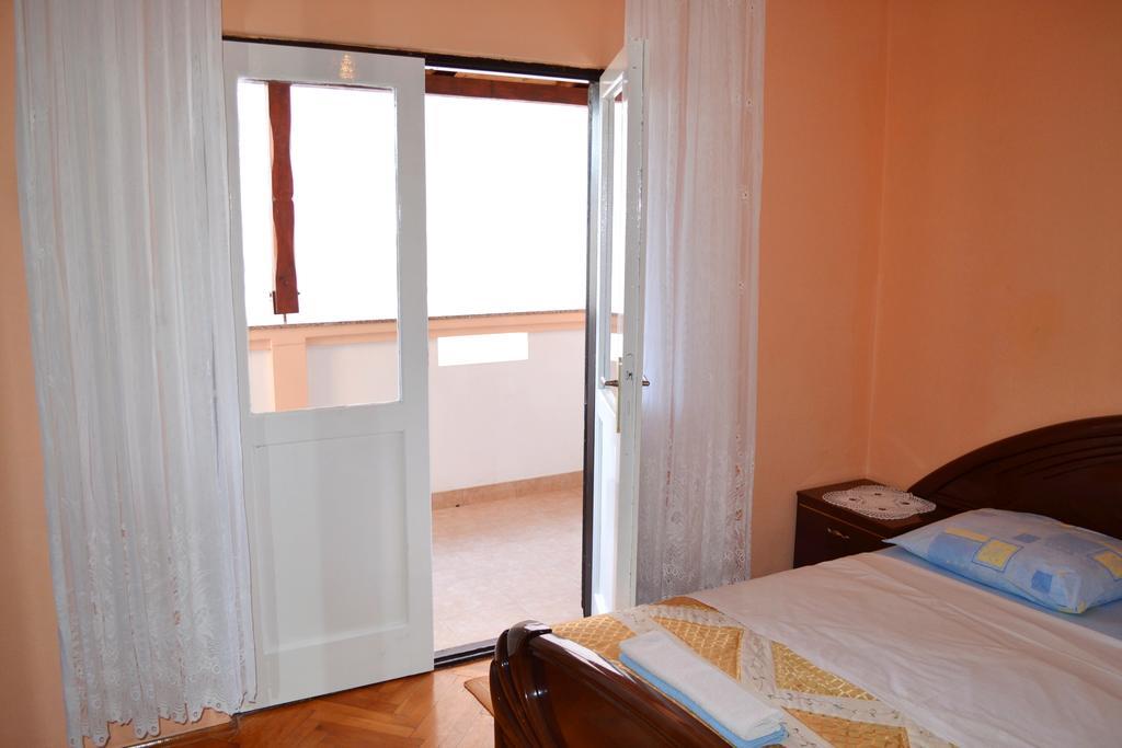 Apartment And Rooms Toka Задар Стая снимка
