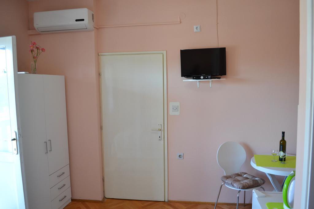 Apartment And Rooms Toka Задар Стая снимка